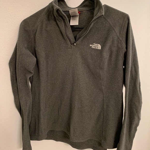 The North Face Tops - Women’s north face pullover. Great shape.